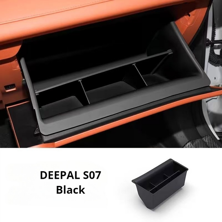 Passenger-side silicone storage compartment for Deepal S07