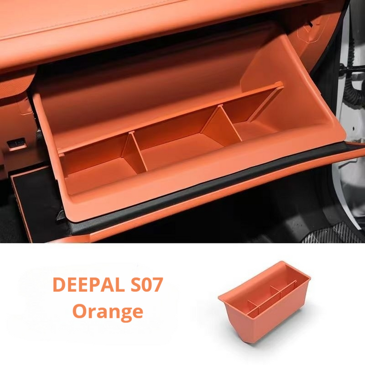 Passenger-side silicone storage compartment for Deepal S07