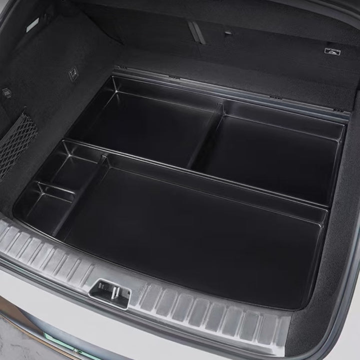 Opbergvak onder de bagageruimte for Polestar 4