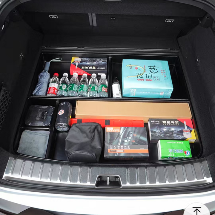 Opbergvak onder de bagageruimte for Polestar 4