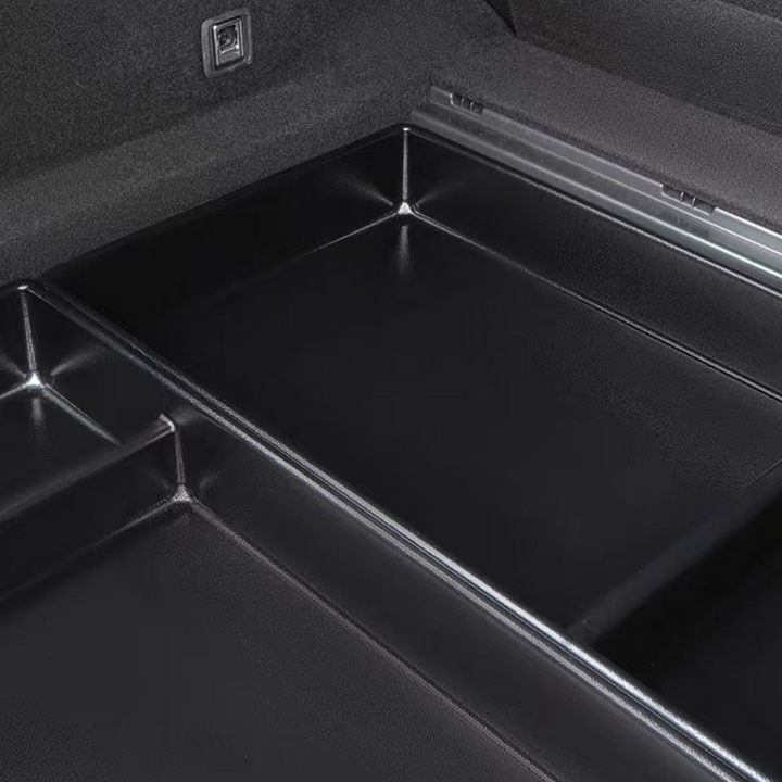 Opbergvak onder de bagageruimte for Polestar 4