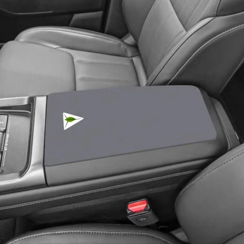 Center control armrest pad for Deepal G318