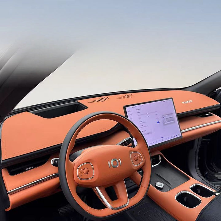 Dashboard sunshade mat for Nevo Q07