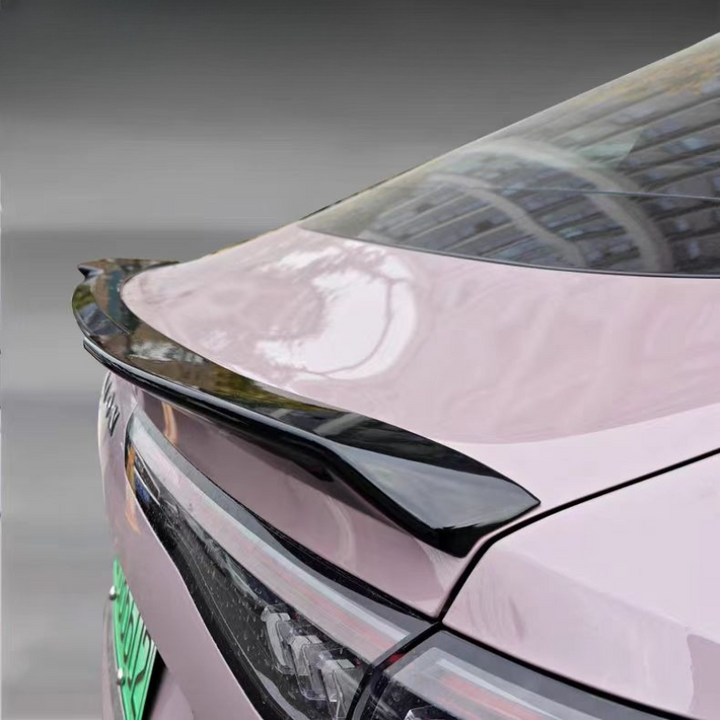Streamlined rear wing for AION RT
