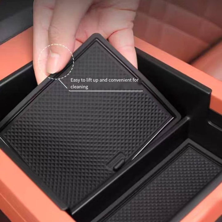 Center armrest storage box for Nevo A05