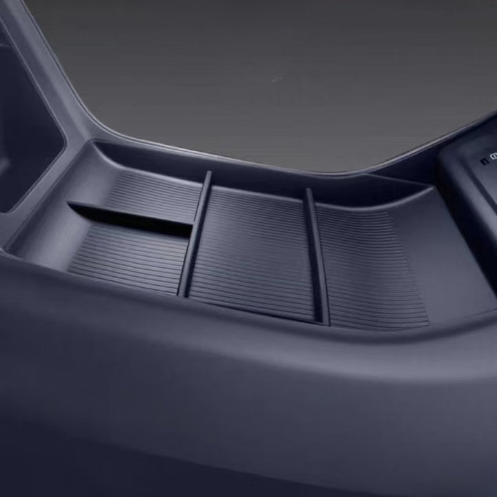 Center armrest storage box for Nevo Q07