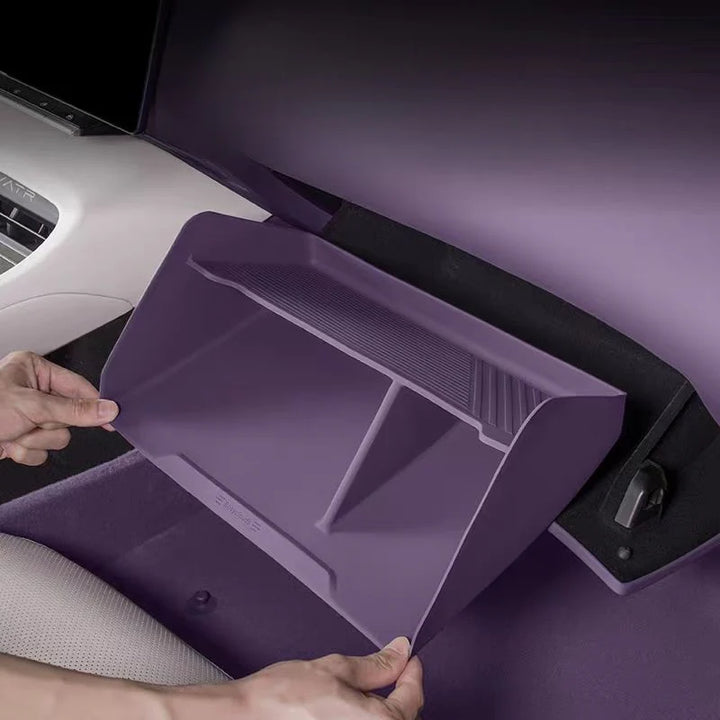 Passenger-side silicone storage compartment for Avatr 07