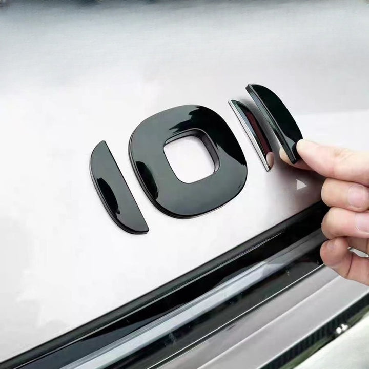 Blacked-out emblem for Nevo Q07