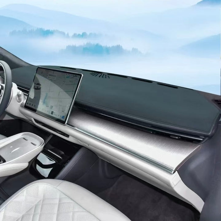 Dashboard sunshade mat for Nevo A05
