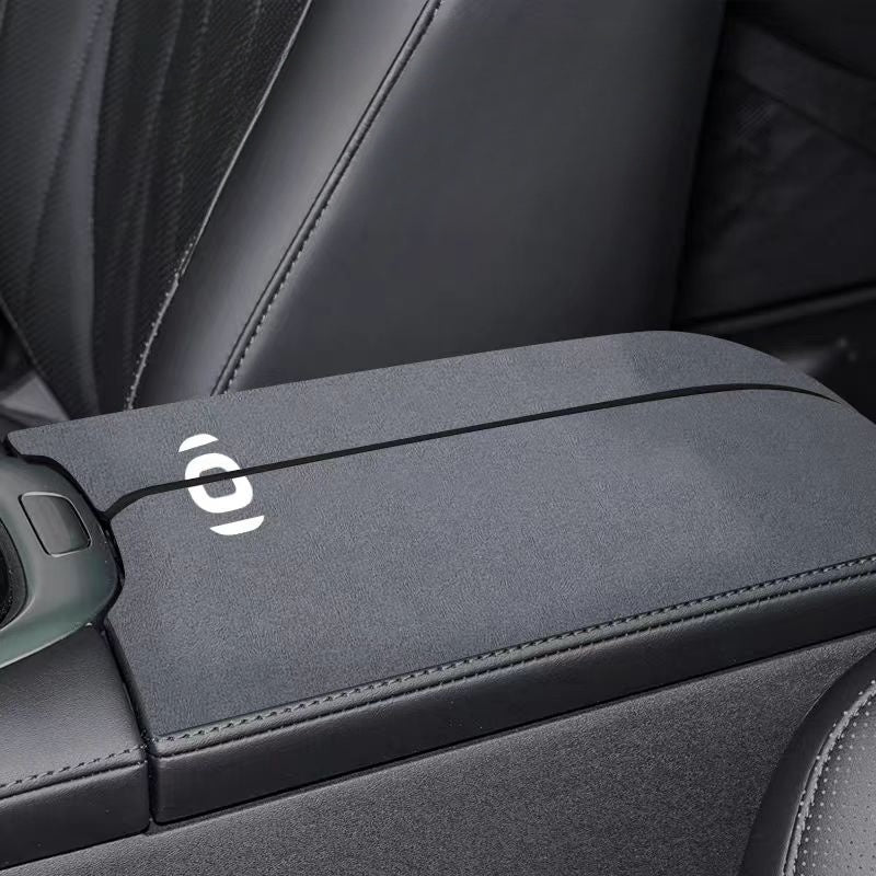 Center control armrest pad for Nevo A07