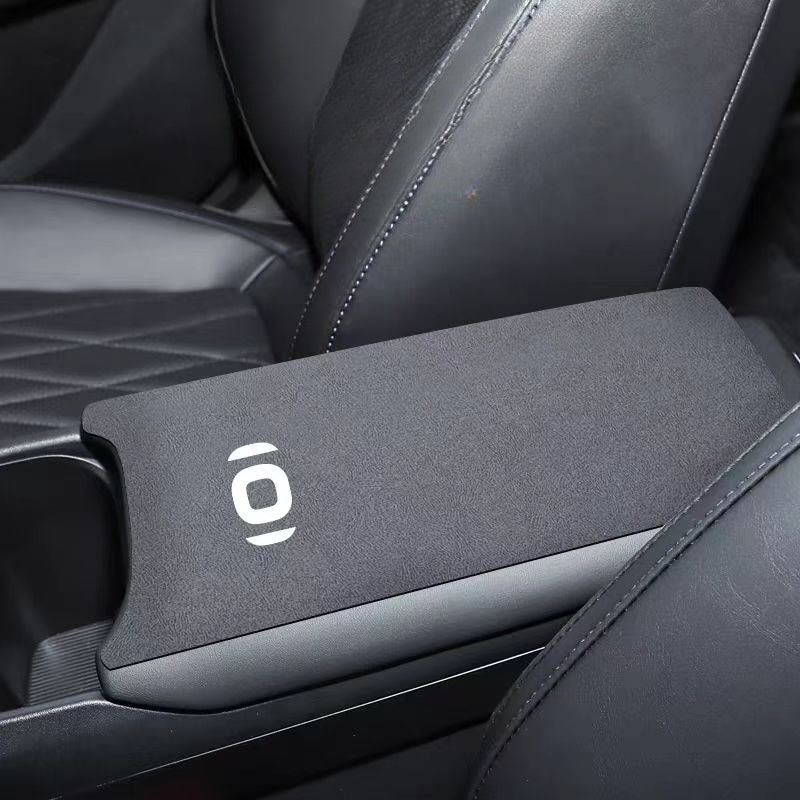 Center control armrest pad for Nevo A05