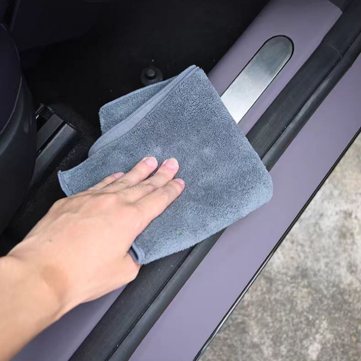 Door sill protector for Avatr 07