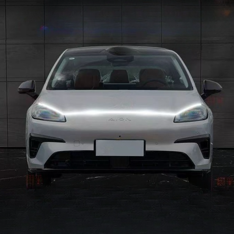 Bonnet-mounted lights for Aion RT