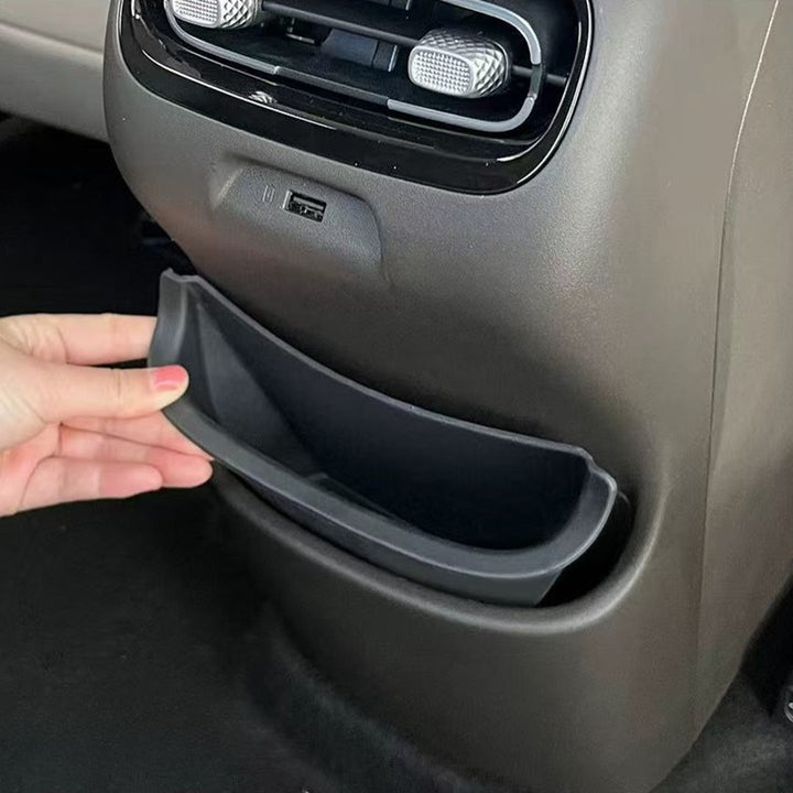 Rear storage compartment for Aion UT