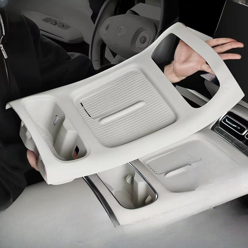 Center console cover for Nevo Q05