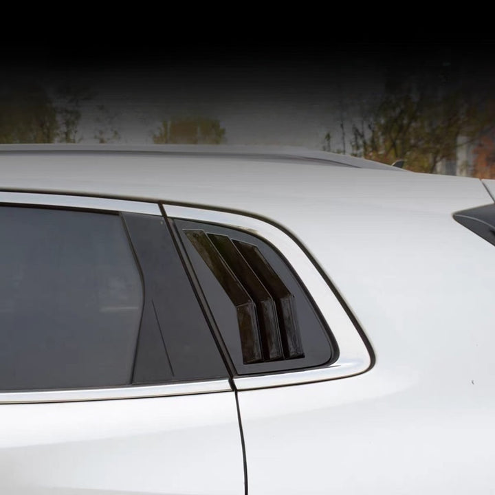 Triangle glass window trim for Nevo Q05