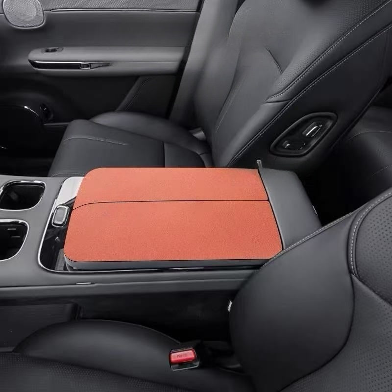 Center control armrest pad for GAC S7