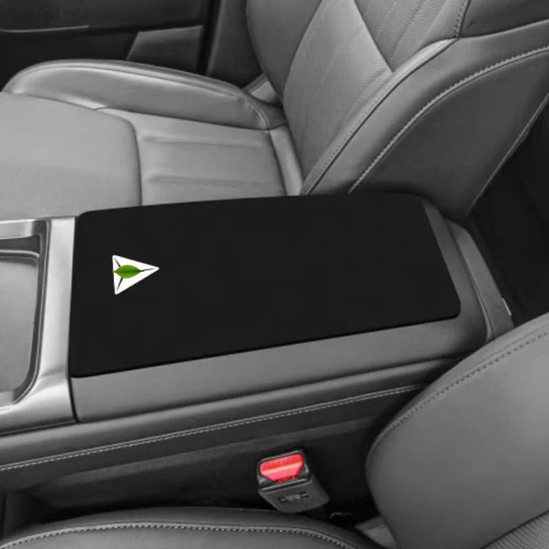 Center control armrest pad for Deepal G318